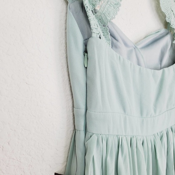 Lulu’s Novela Mint Green Crochet Lace Sweetheart Bodice Cutout Back Maxi Dress - Picture 8 of 10